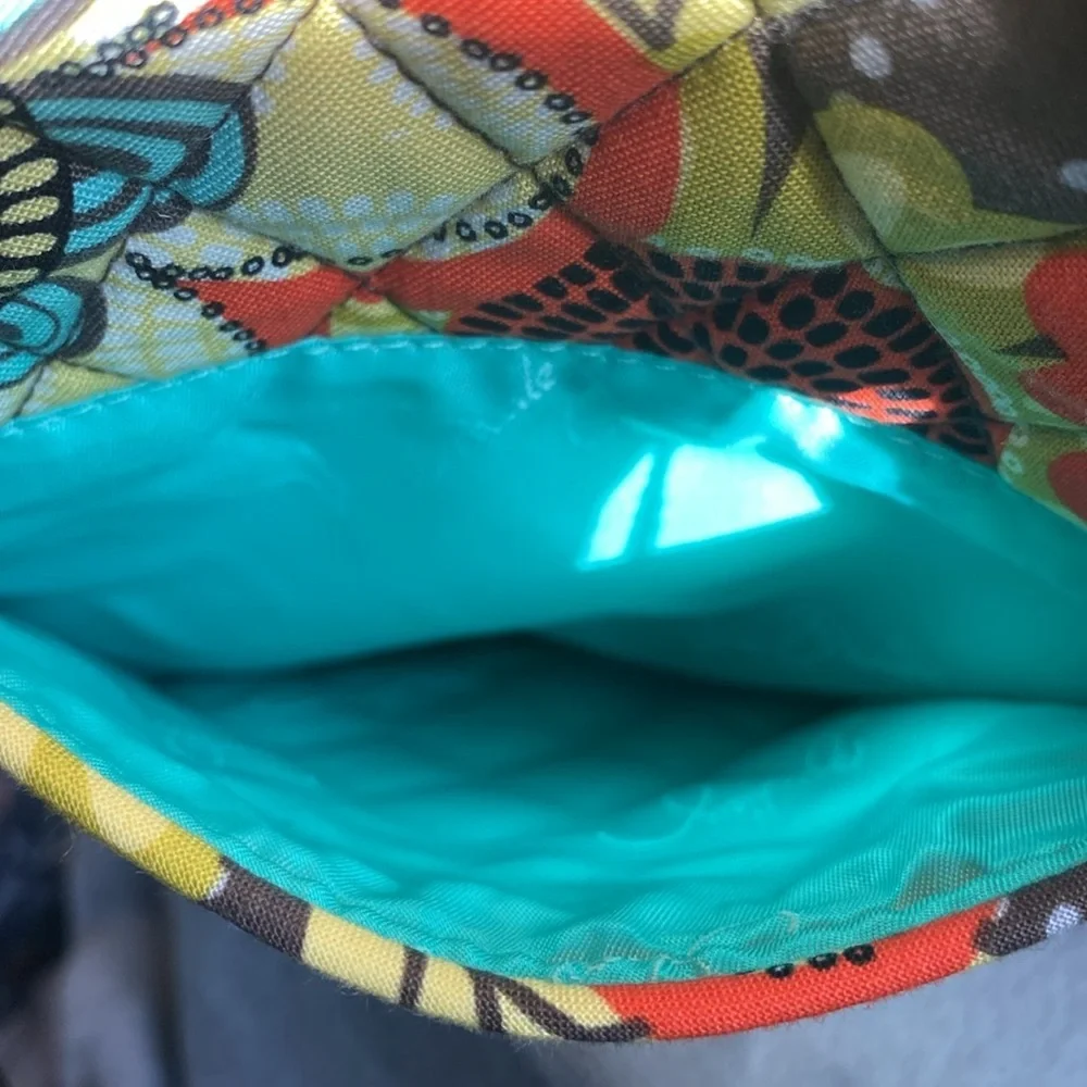 🧡💛VERA BRADLEY🧡💛Hipster in Floral Shower/NWT - Picture 7 of 8